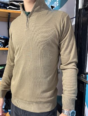Sweater Medio Cierre Importado